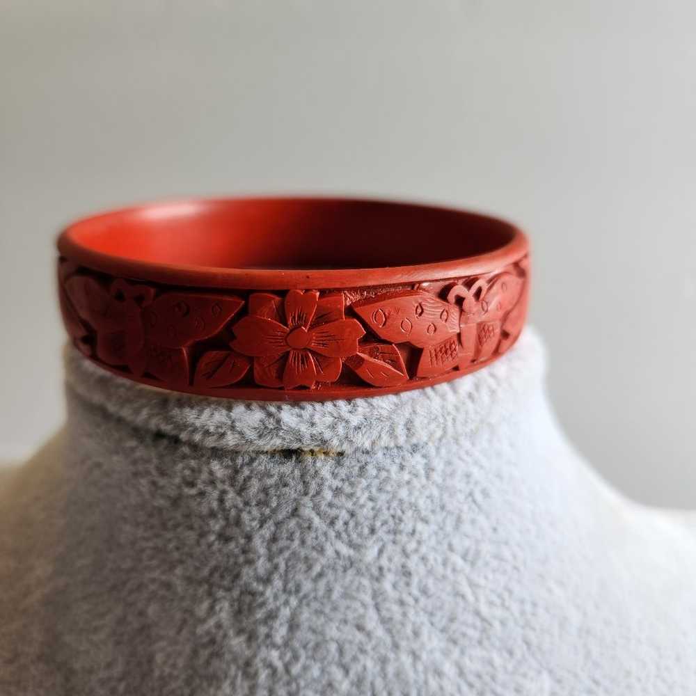 Vintage Hand Carved Cinnabar 9" Bangle Bracelet - image 4