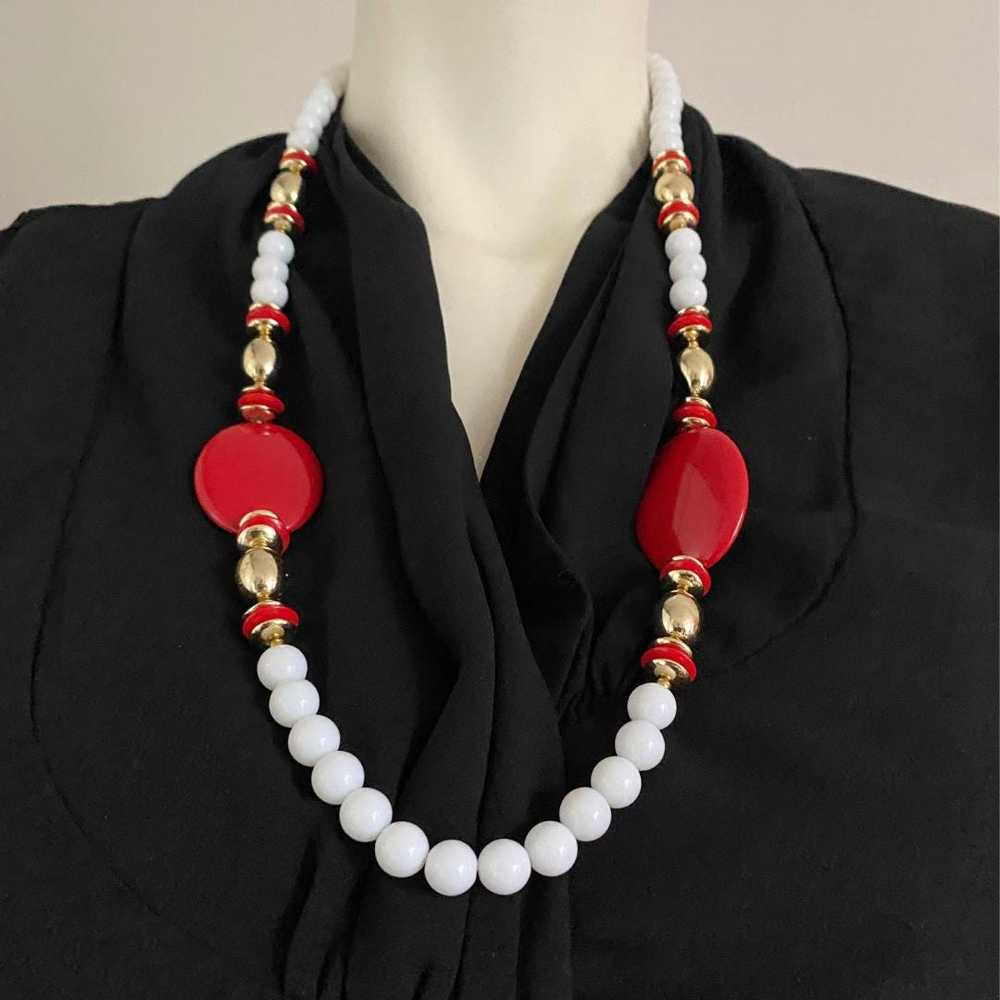 Gorgeous Red, White and Gold Tone Beaded Vintage … - image 6