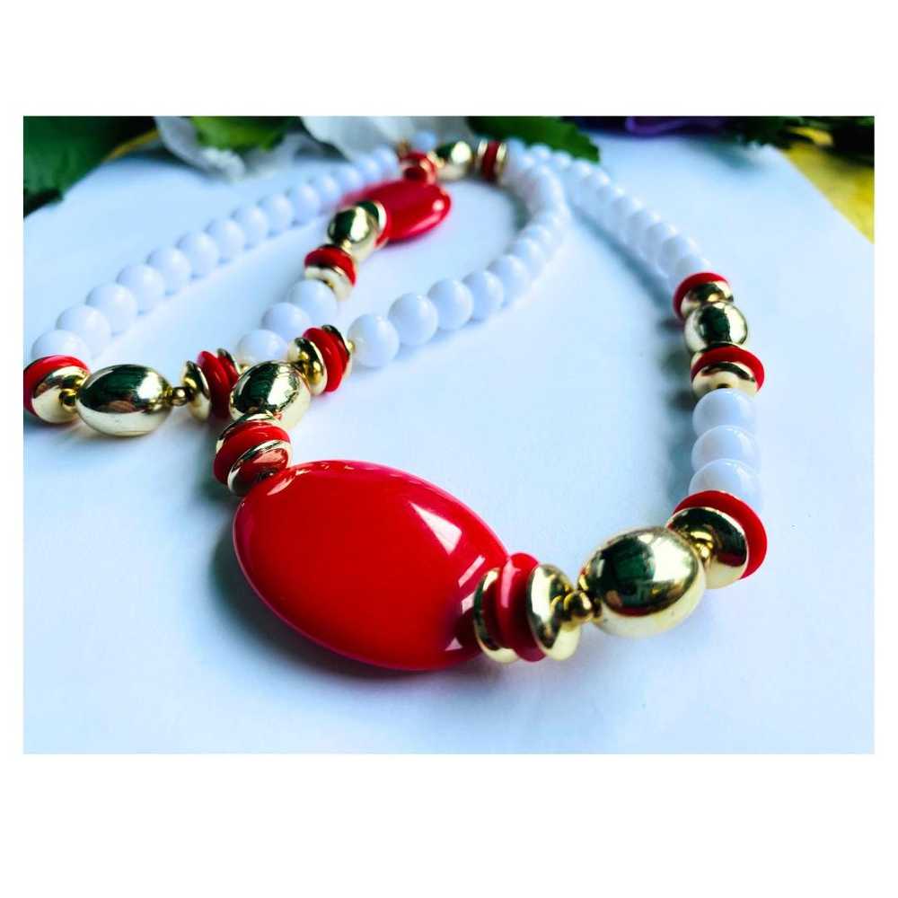 Gorgeous Red, White and Gold Tone Beaded Vintage … - image 7