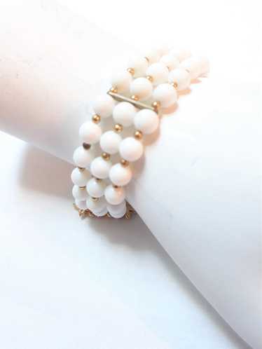 Stunning 1940s, Early 1950s Triple Strand White B… - image 1