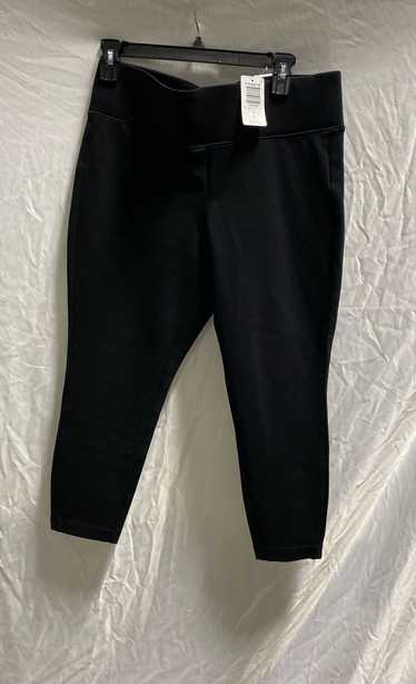 NWT Torrid Womens Black Slim Fix Ponte Pixie Stret