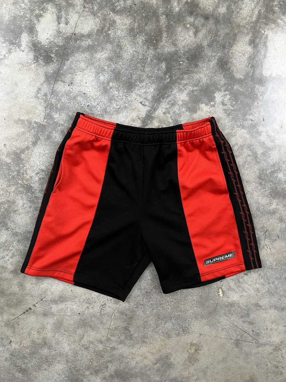 Supreme Supreme Barbed Wire Basketball Shorts Bla… - image 1