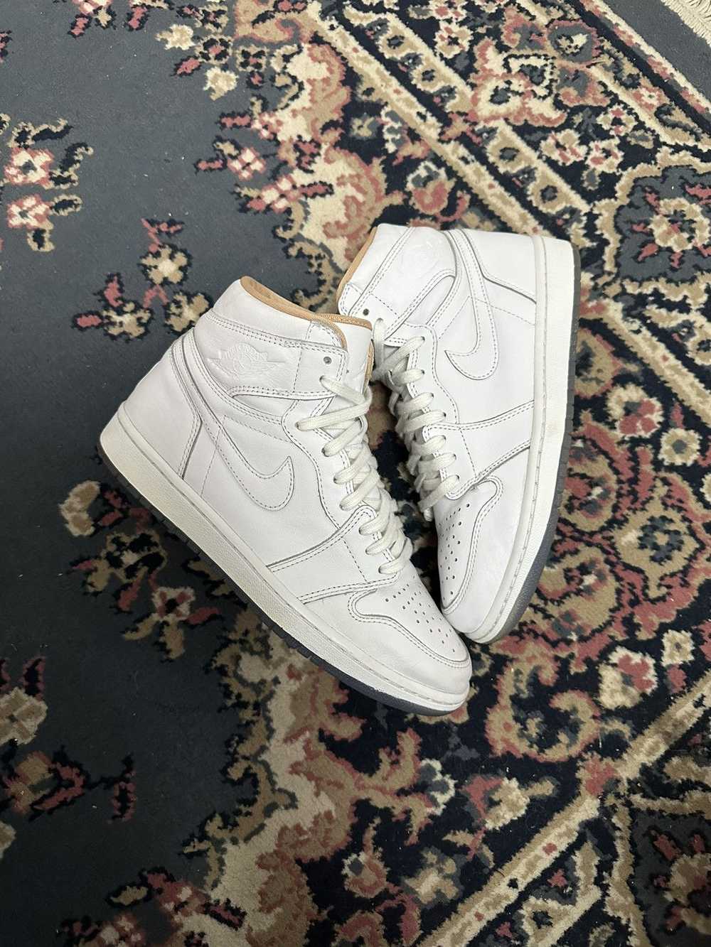 Jordan Brand × Nike Jordan 1 Retro High OG Los An… - image 1