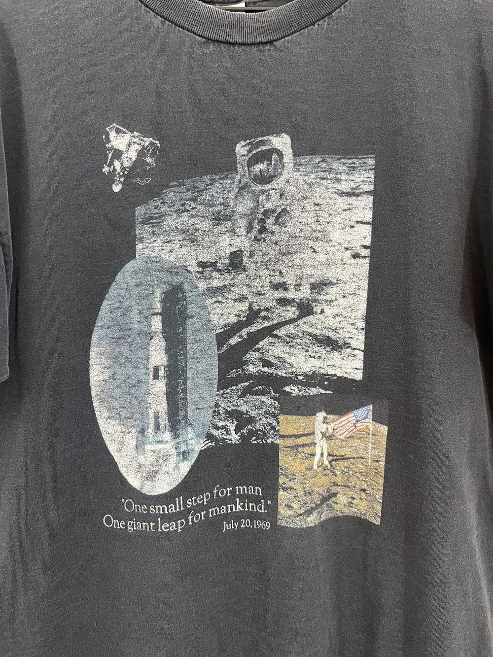 Vintage Moon Landing Sun Faded Apollo 11 Distress… - image 5