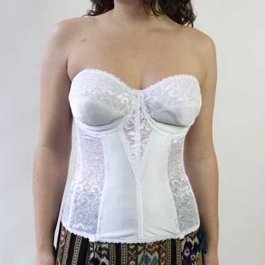 80s White Lace Corset with Boning - image 1