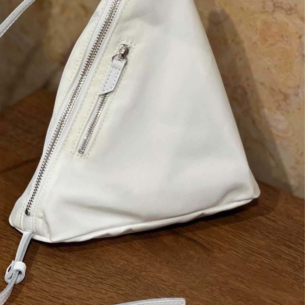 Triangular shoulder bag. - image 5