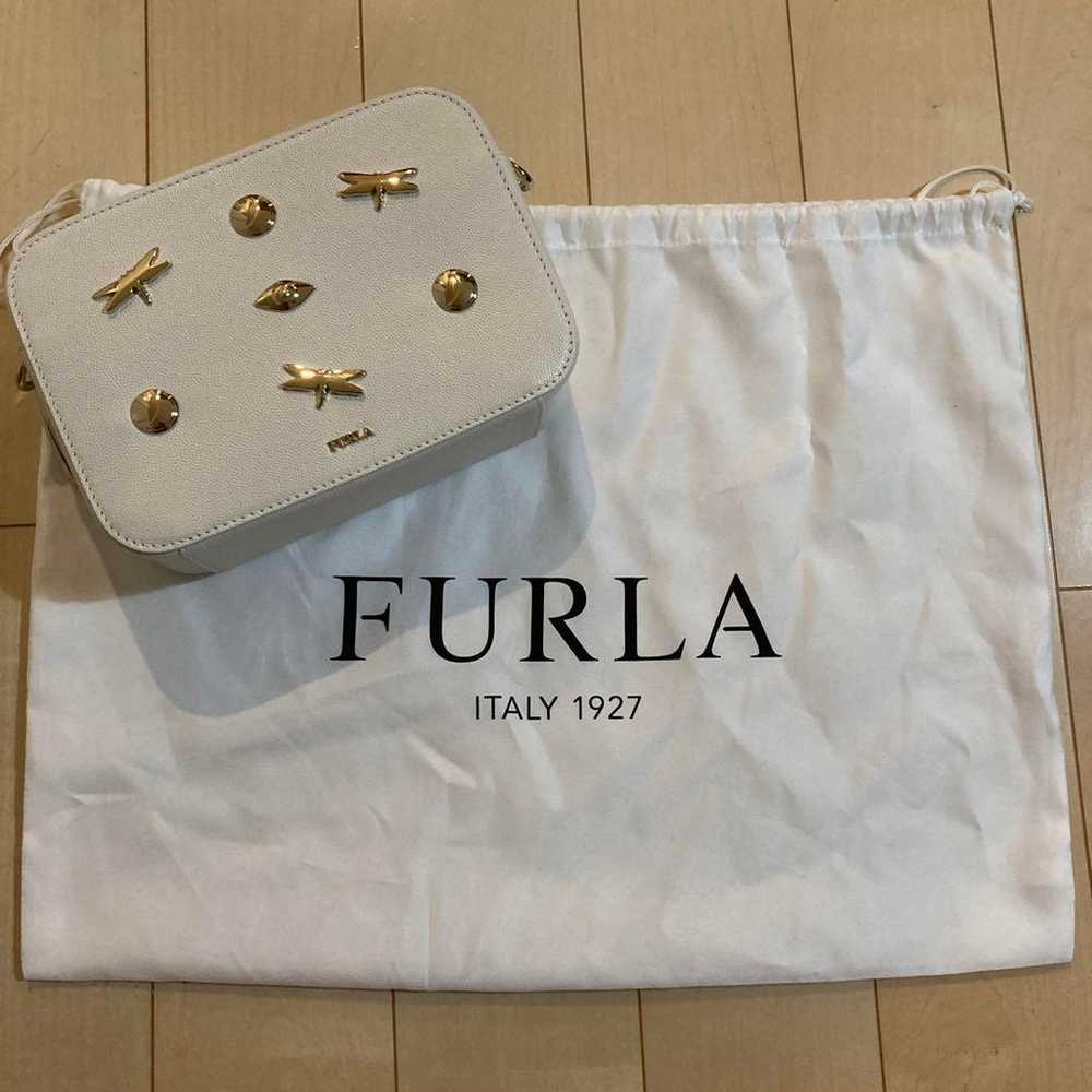 Excellent condition! Flula Leather Shoulder Bag B… - image 7