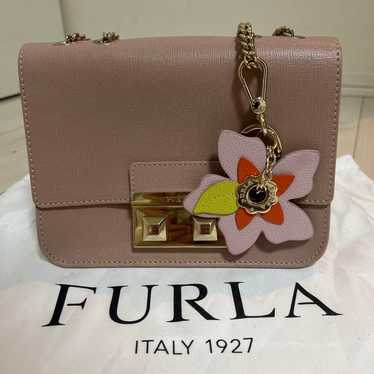 FURLA Metropolis - image 1