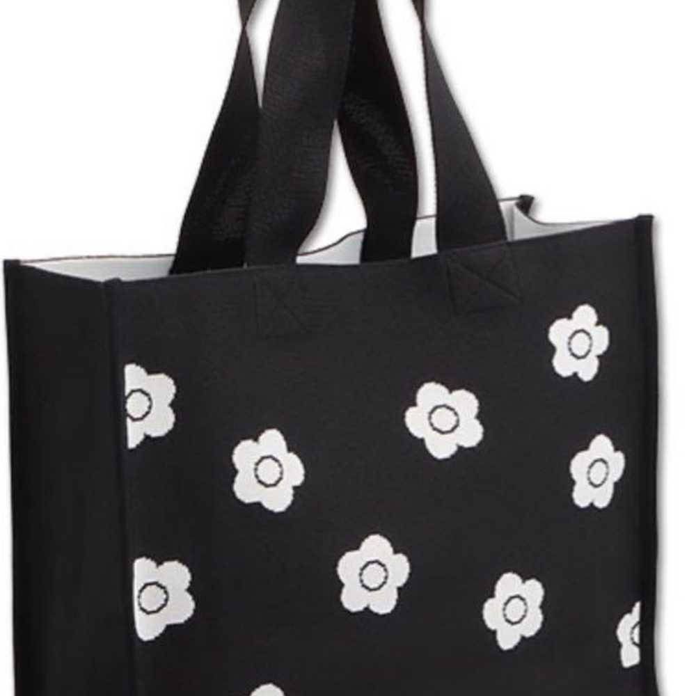 Marie Quant Knit Jacquard Daisy Tote Black - image 1