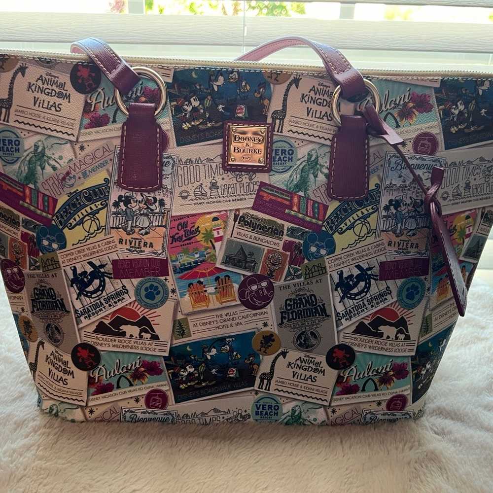 Disney Dooney & Bourke DVC Vacation Club Tote 2019 - image 2