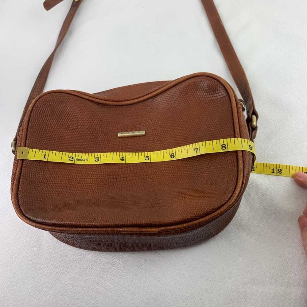 Albert Nipon brown leather crossbody bag purse Vi… - image 11