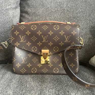 Louis Vuitton (copy)