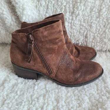 Umberto Raffini Brown Suede Ankle Boots sz 38 - image 1