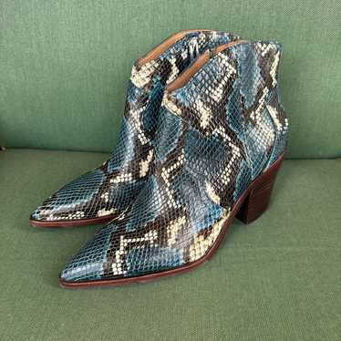 antonio melani ankle boots