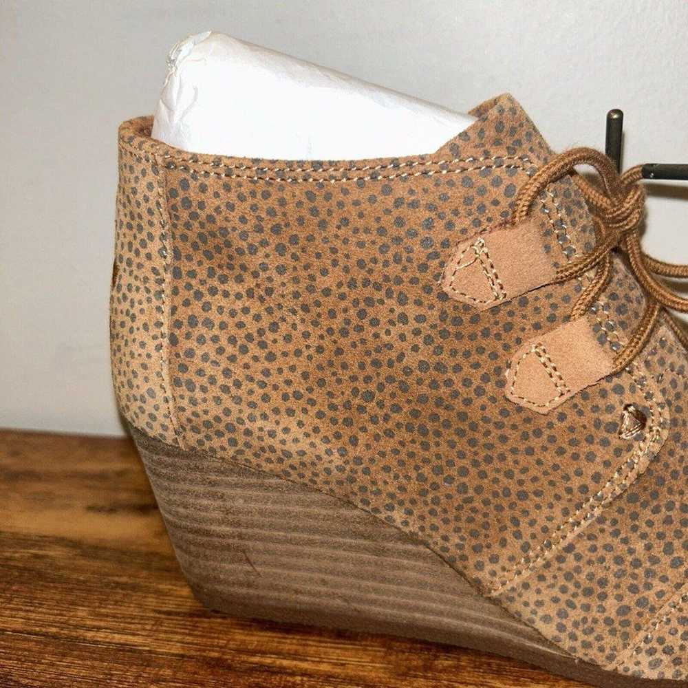 Toms Kala Desert Wedge Lace Up Bootie Suede Leopa… - image 5