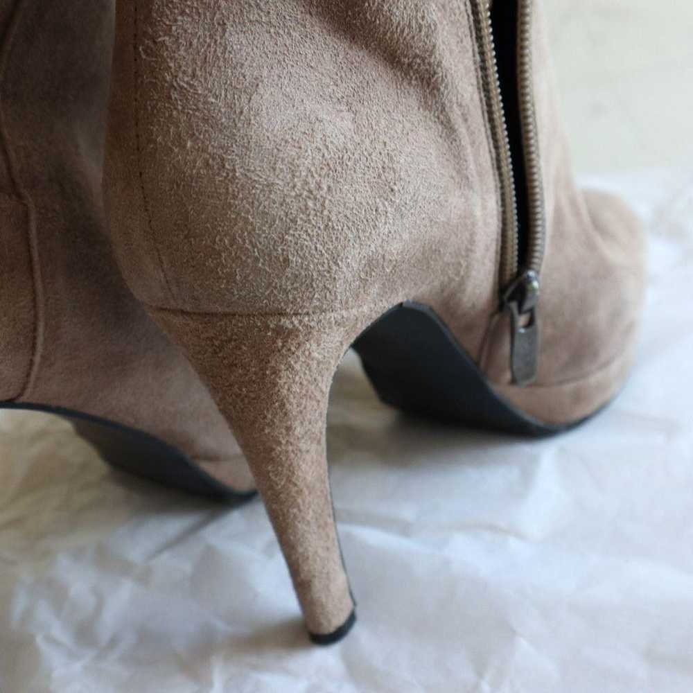 Y204) Excellent Condition ★ DIANA Suede Short Boo… - image 9