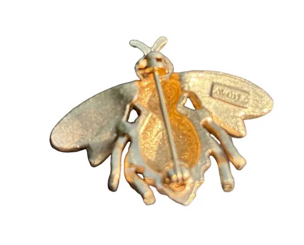 Vintage 1975 Avon Gold-Tone Bee Brooch Pin - image 2