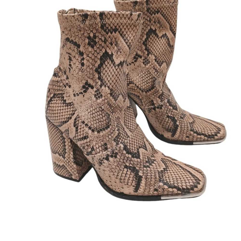 Steve Madden Snakeskin Ankle Boots Sz 6.5 faux le… - image 2