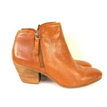 Frye Judith Double Zip Leather Ankle Bootie in Co… - image 1