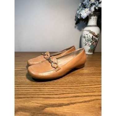 Villager Liz Claiborne Tan Leather flats |5.5