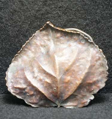 WH05110 *NOS* VINTAGE 1974 CUT-OUT *ASPEN LEAF* NA