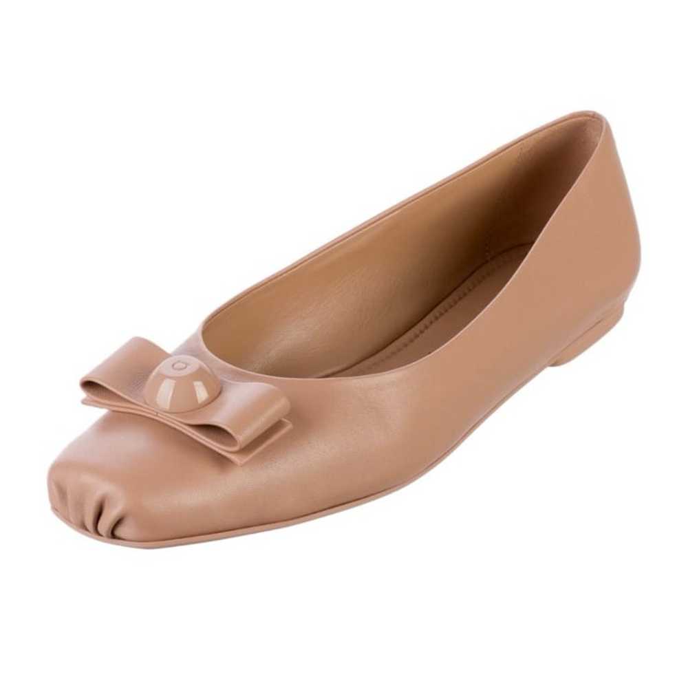 Salvatore Ferragamo Vara bow leather ballet flats… - image 1