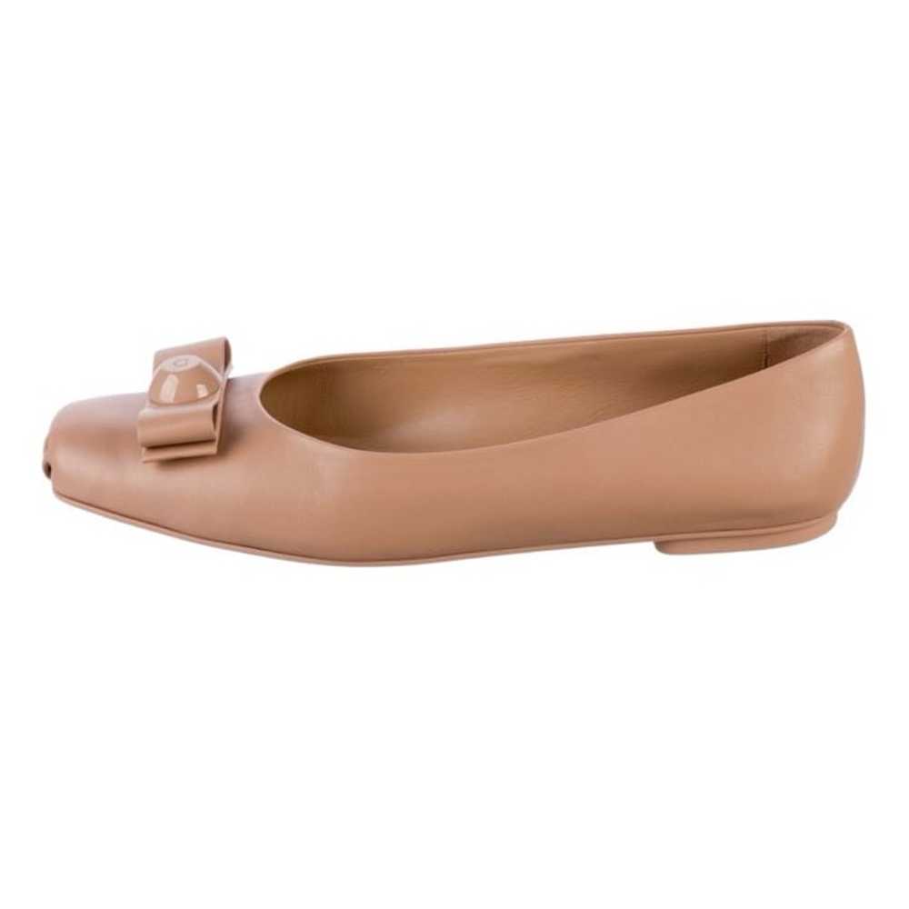 Salvatore Ferragamo Vara bow leather ballet flats… - image 3