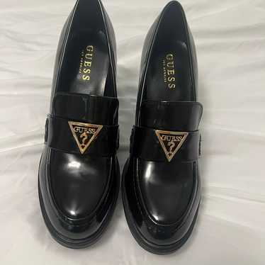 Guess Keaton patent leather platform