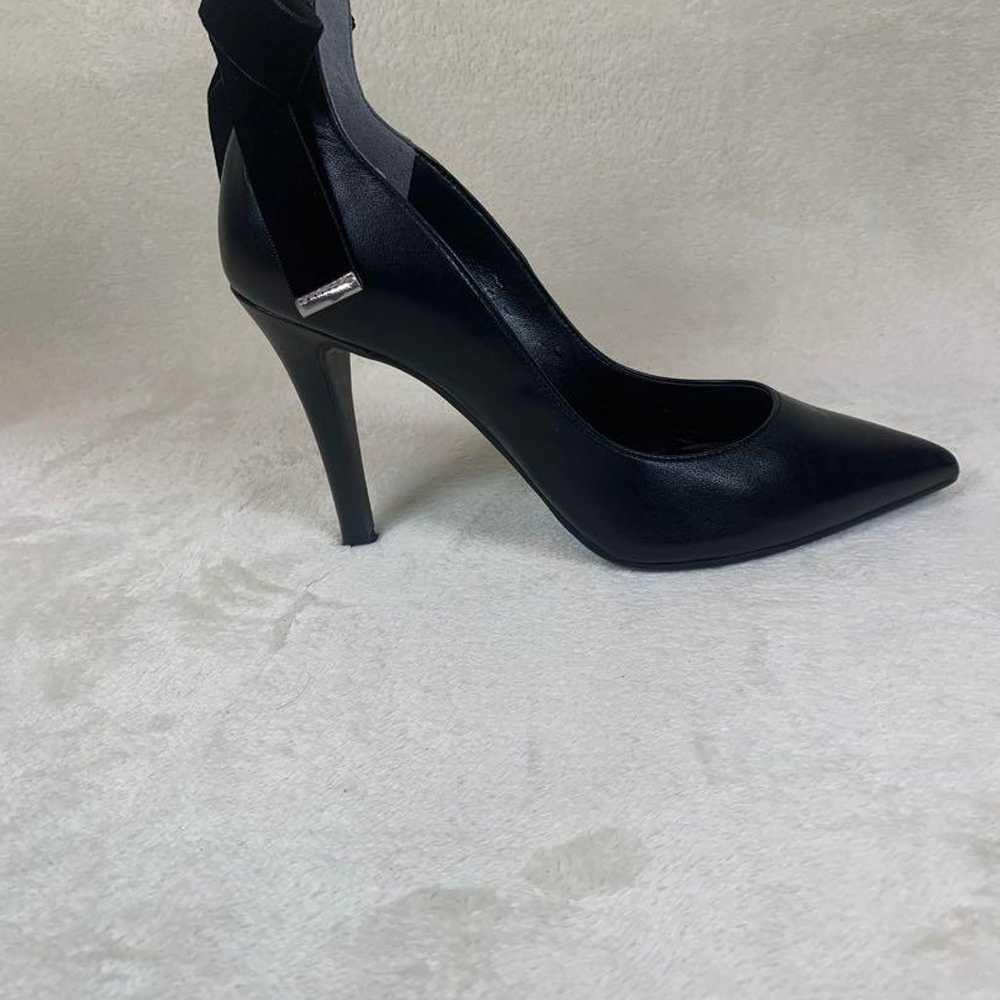 Excellent condition DIANA black leather high-heel… - image 5