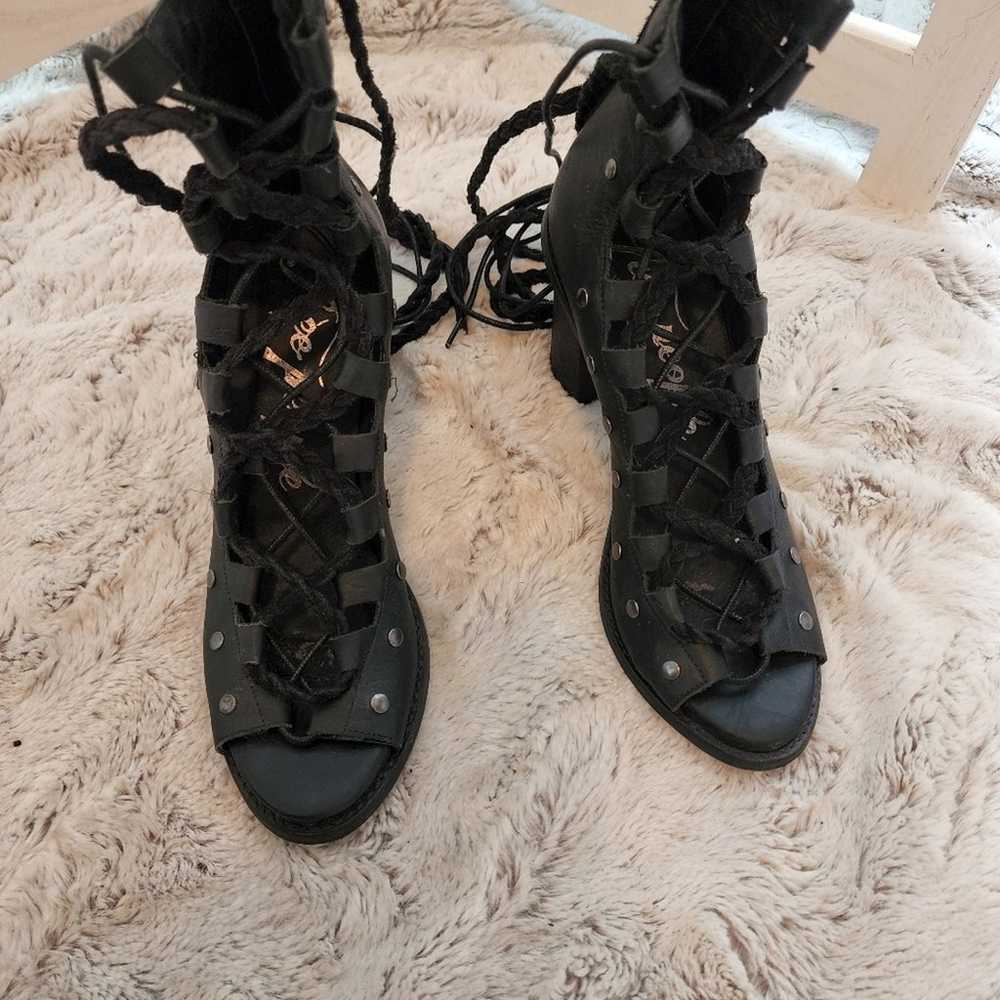 FREE PEOPLE LACE UP BLACK HEELS SIZE 37(6) - image 2