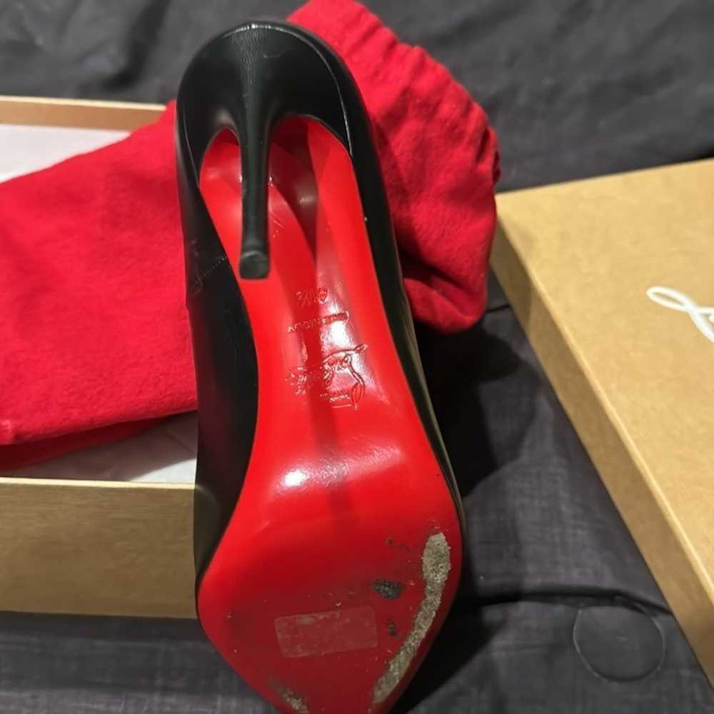 Lady red bottom pumps - image 3