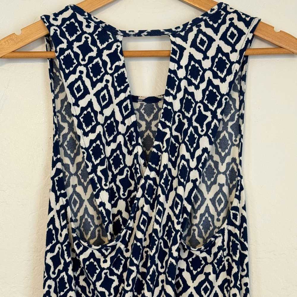 Banana Republic Dark Blue and White Sleeveless Ma… - image 9