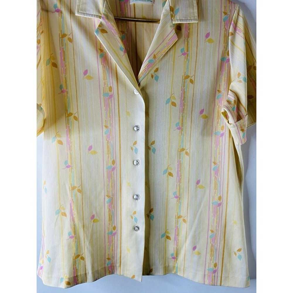 Vintage 70s Womens Large Pastel Floral Button Fro… - image 3