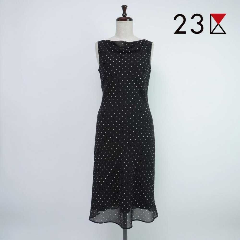 Excellent Condition 23 District Dot Pattern Merma… - image 1