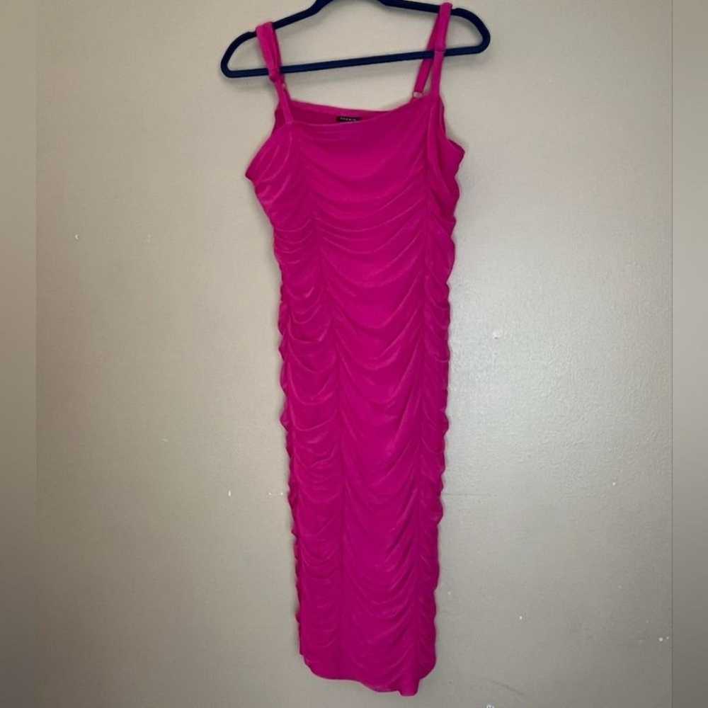 NWOT Torrid pink ruuched bodycon spaghetti strap … - image 2