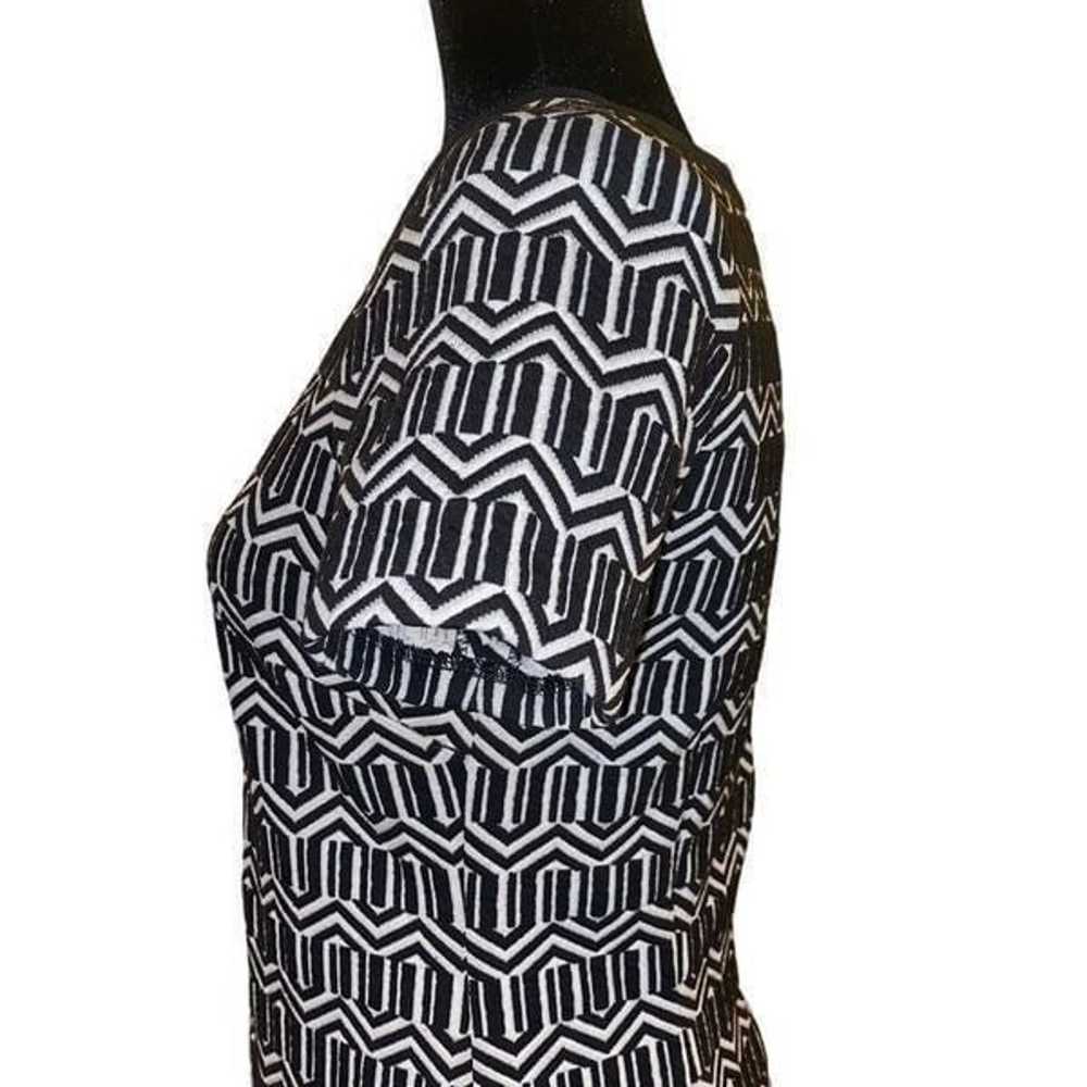 Banana Republic Black and White Mod Sheath Size 4 - image 7