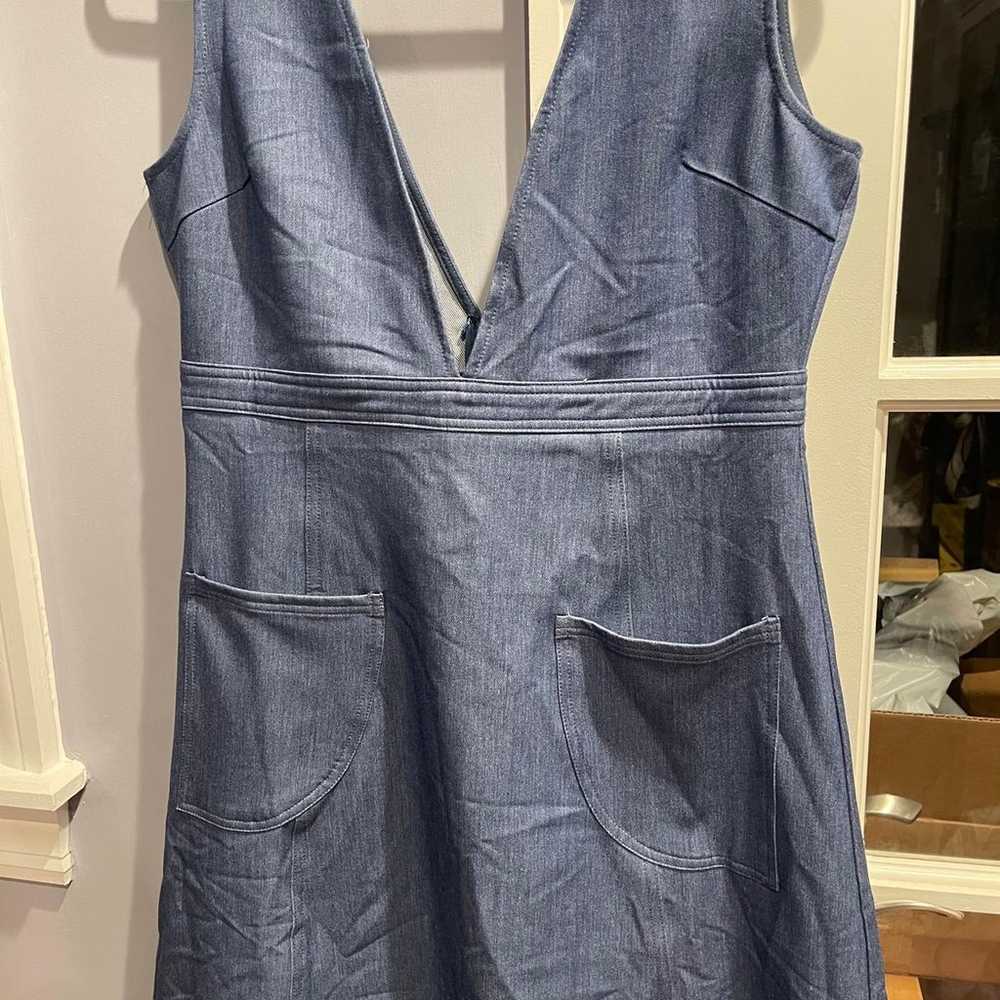 Denim pinafore dress with pockets - image 4