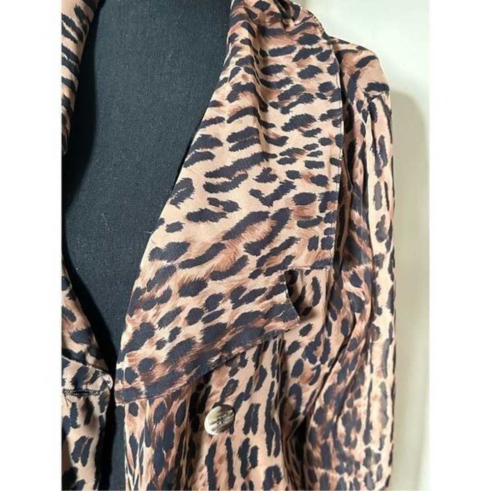 XTRMZ Vintage Sheer Sleeve Blazer Leopard Print D… - image 3