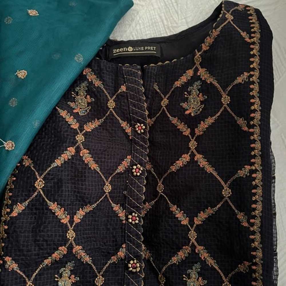 Zeen Luxe Pret 2 piece dupatta and kameez - image 6