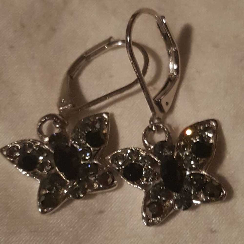 Super cute vintage butterfly earrings - image 3