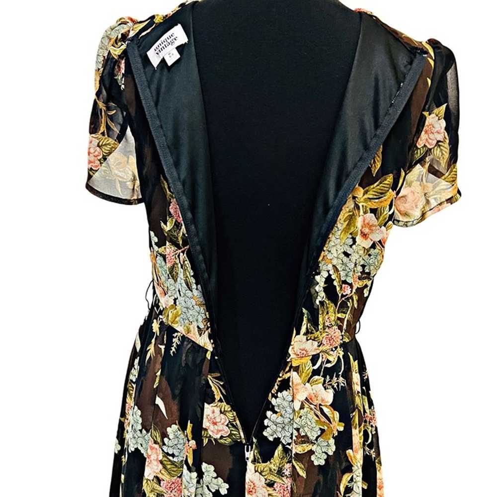 Unique Vintage Fit & Flare Floral Midi Dress Mode… - image 10