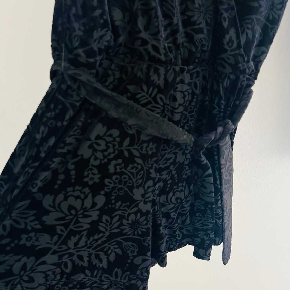 Saylor Black Floral Velvet Long Sleeve Waist Tie … - image 3