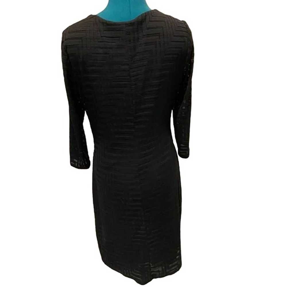 Size 12 CHAPS BLACK CHEVRON FAUX-WRAP DRESS Timel… - image 6