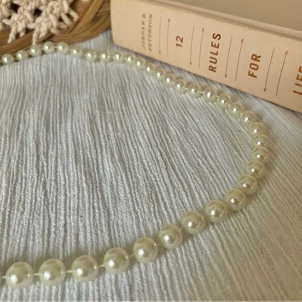 White Pearl Necklace Vintage “Delphine”  22.5” Ha… - image 6