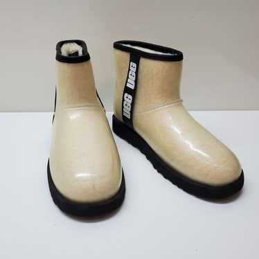 UGG Classic Clear Mini Boots Sz 9