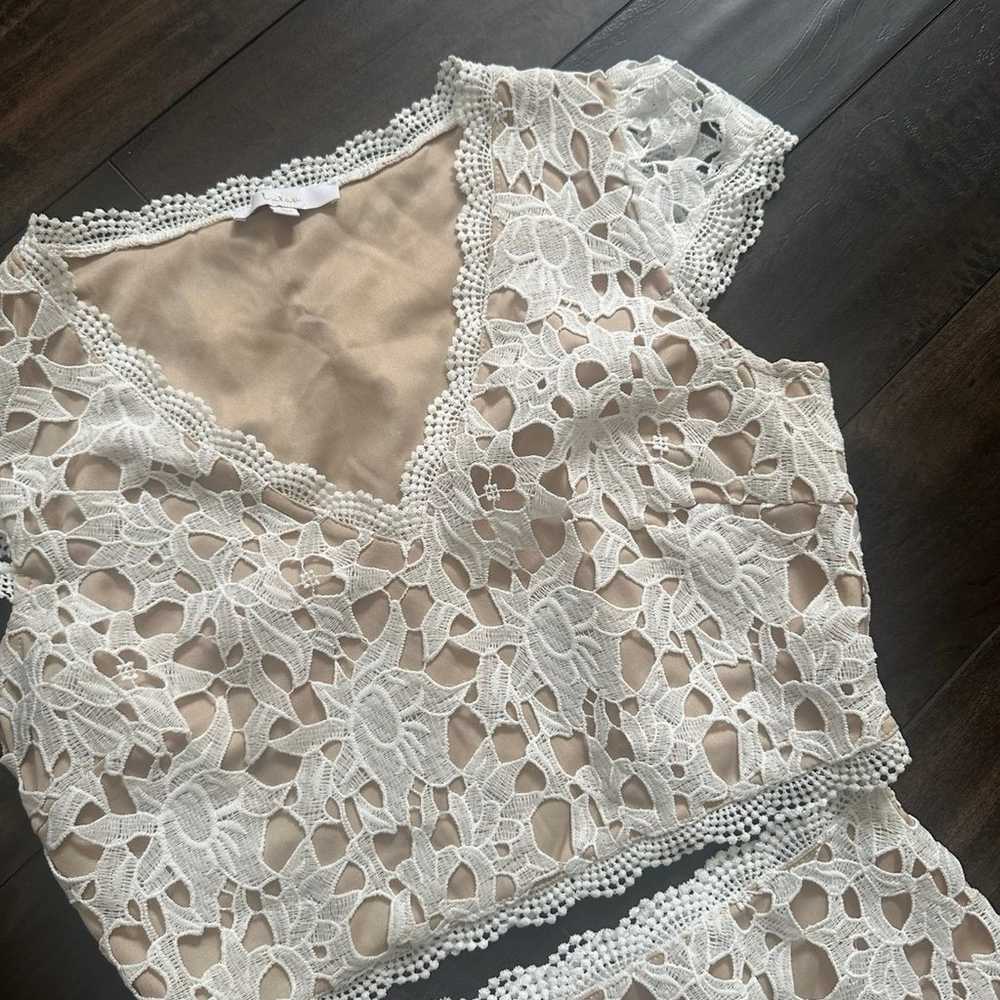 LULUS white lace set skirt and top - image 12