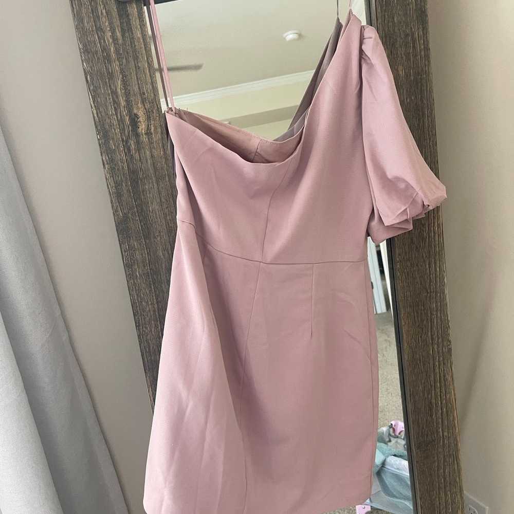 Mini one shoulder light pink dress - image 3