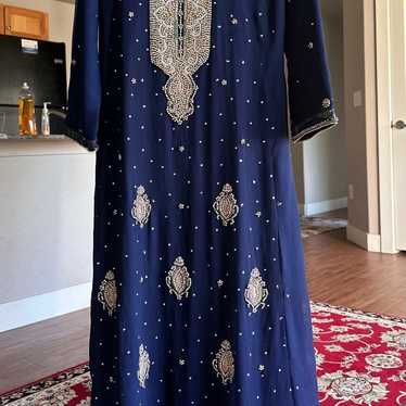 Indian/Pakistani Salwar Kameez - image 1