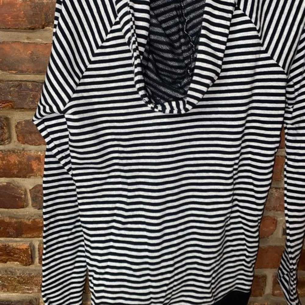 Cable & Gauge Black & White Striped 1/4 Zip Hoodi… - image 5