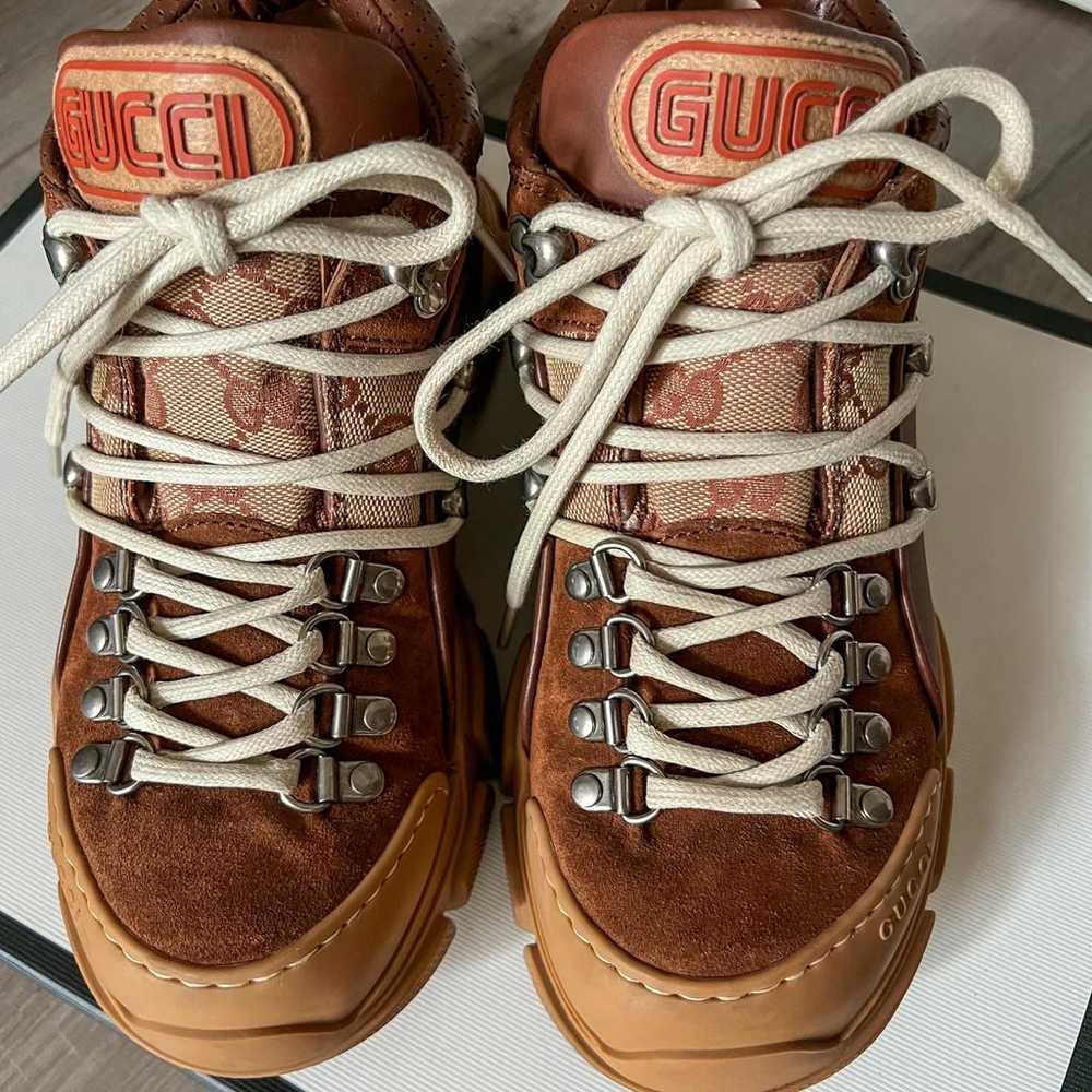 Gucci Flashtrek leather trainers - image 4